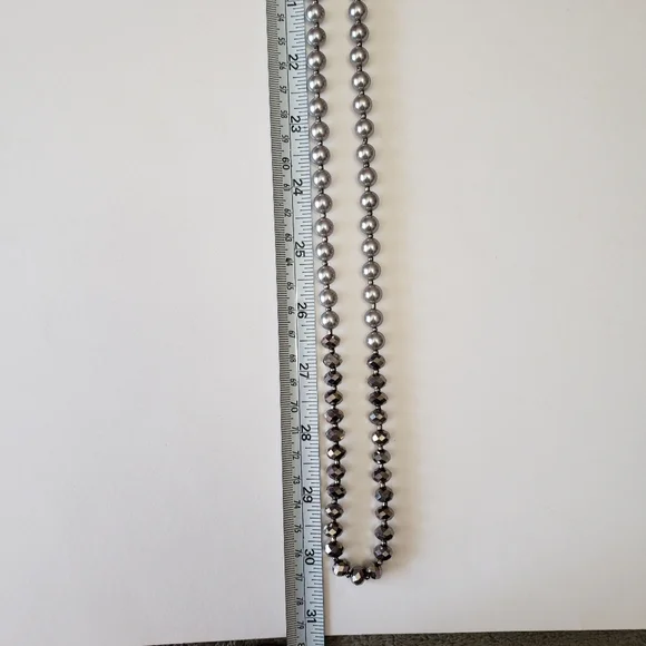 Ann Taylor Silver Tone Faux Pearl And Silver Tone Beaded Necklace - Picture 4 of 13